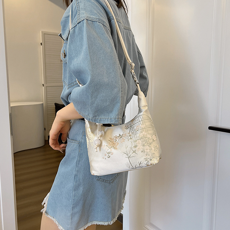 Chinese Ancient Style Wrist Ba - Women'S Evening Bags ulasan dan harga